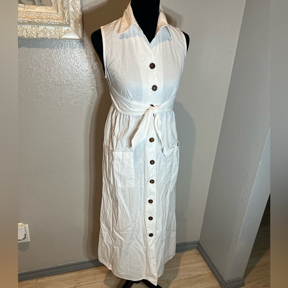 Rabbit Rabbit Rabbit White Button-Front Maxi Dress - Picture 8 of 15